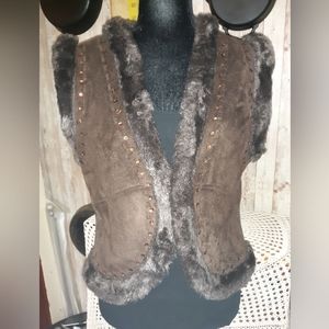 Ladies suede and faux fur vest